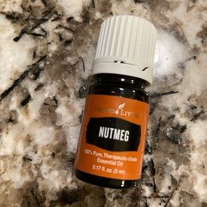 Nutmeg essential oil